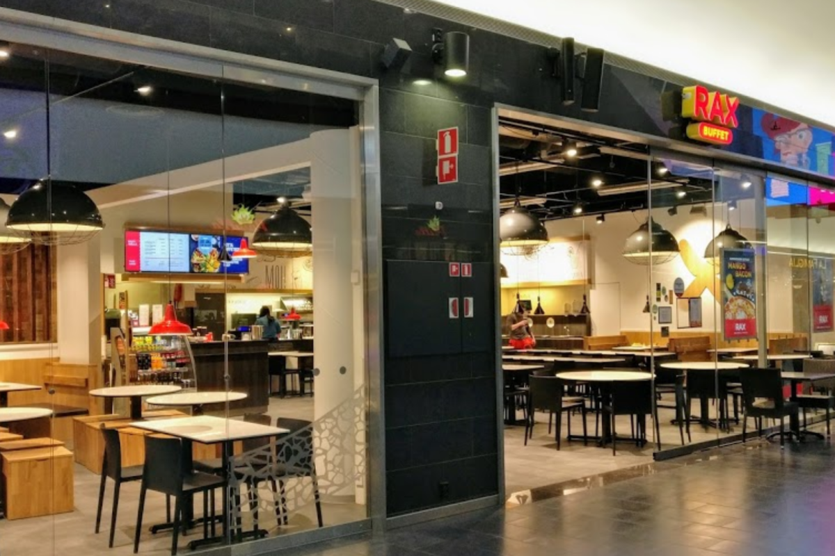 Pizza Rax / Flamingo